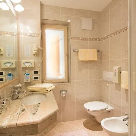 Maria Hotel 3*